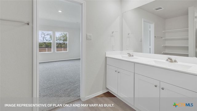 323 BOATMAN Cove, Seguin, TX 78155