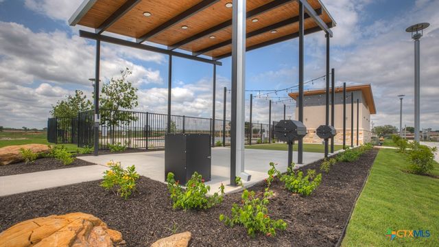 323 BOATMAN Cove, Seguin, TX 78155