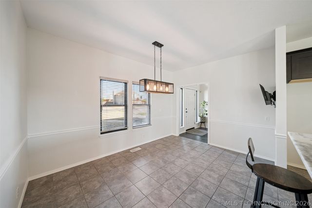 1205 E Dover Street, Broken Arrow, OK 74012