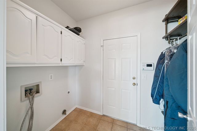 1205 E Dover Street, Broken Arrow, OK 74012