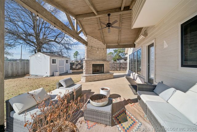 1205 E Dover Street, Broken Arrow, OK 74012