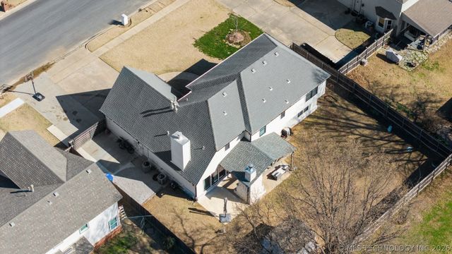 1205 E Dover Street, Broken Arrow, OK 74012