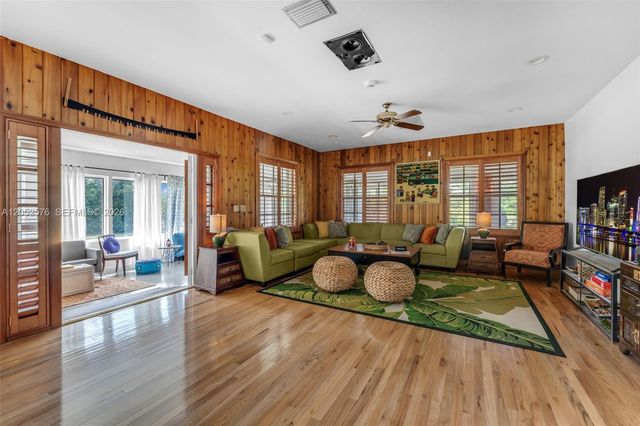 24545 SW 192nd Avenue, Homestead, FL 33031