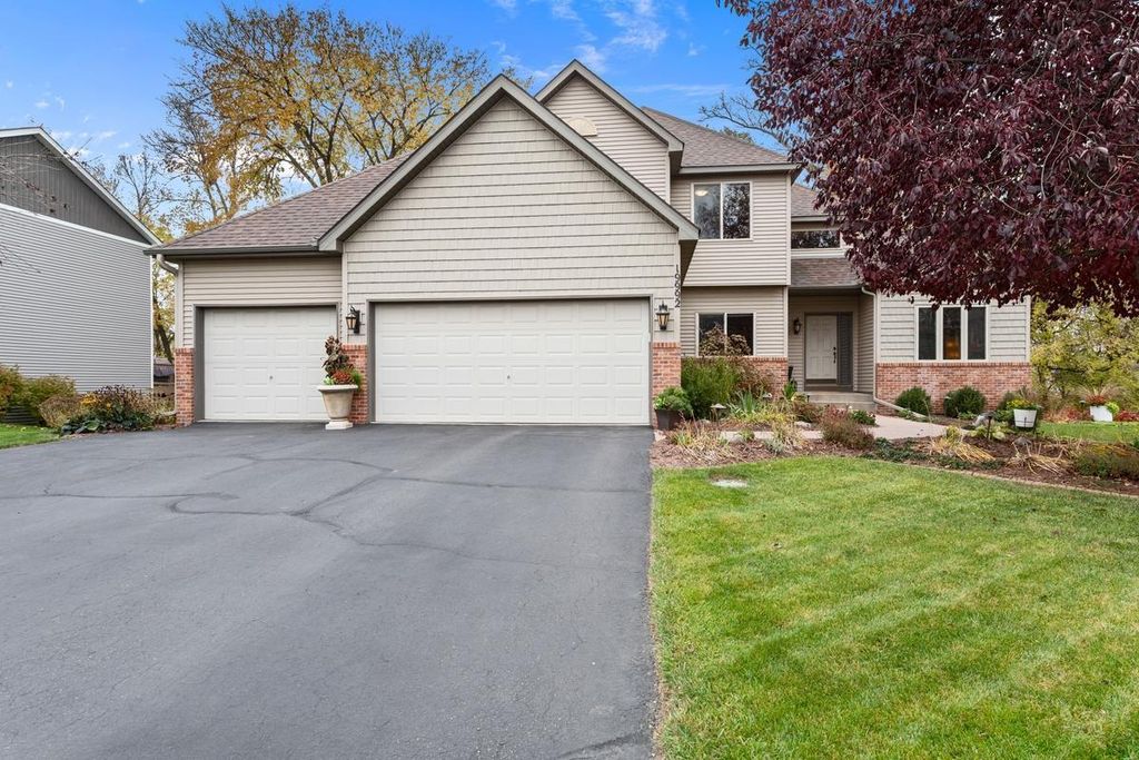 19992 Enfield Avenue N, Forest Lake, MN 55025