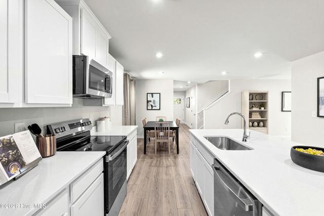 529 Bell Creek Avenue NE, Winnabow, NC 28479