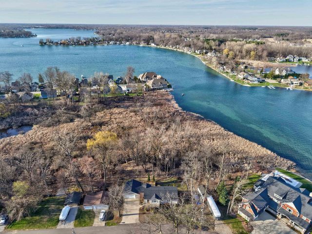 13296 Haddon Street, Fenton, MI 48430