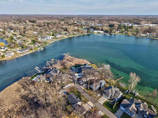 13296 Haddon Street, Fenton, MI 48430