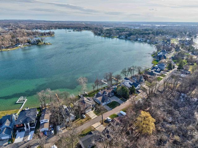 13296 Haddon Street, Fenton, MI 48430