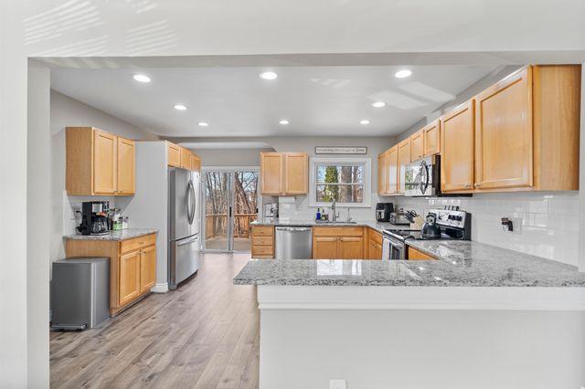 13296 Haddon Street, Fenton, MI 48430