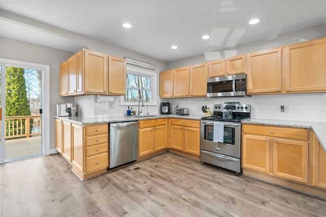 13296 Haddon Street, Fenton, MI 48430