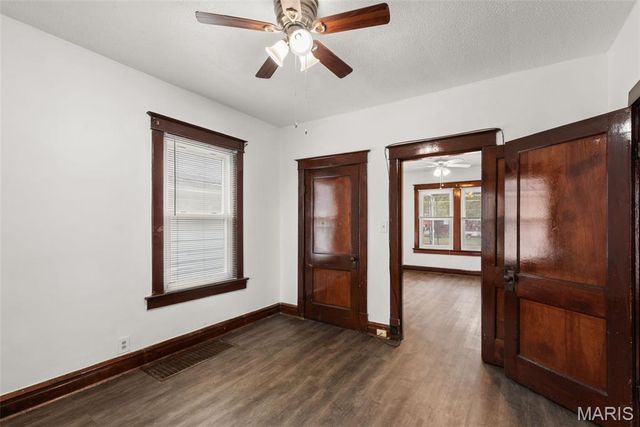 1208 Verl Place, St Louis, MO 63133