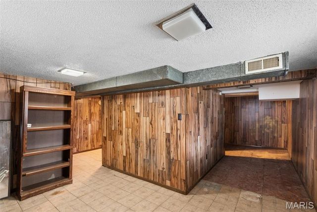 1208 Verl Place, St Louis, MO 63133