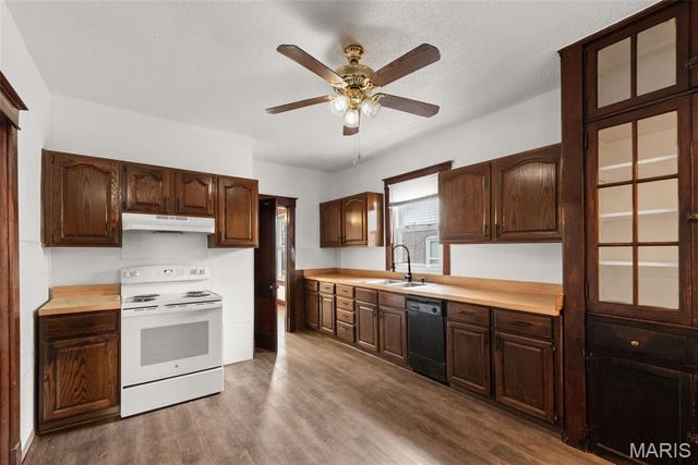 1208 Verl Place, St Louis, MO 63133