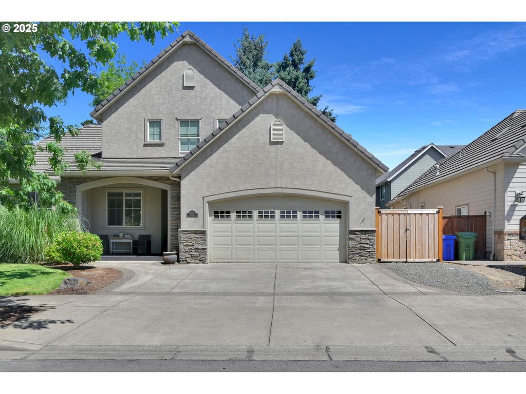 2183 ASHBURY Dr, Eugene, OR 97408