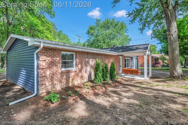 76107 Van Dyke Road, Bruce Township, MI 48065