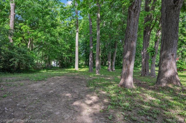 76107 Van Dyke Road, Bruce Township, MI 48065