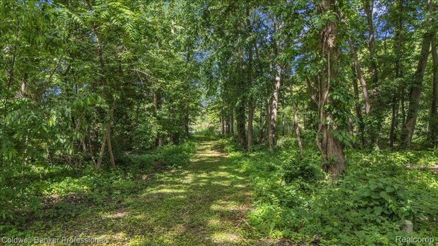 76107 Van Dyke Road, Bruce Township, MI 48065
