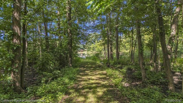 76107 Van Dyke Road, Bruce Township, MI 48065