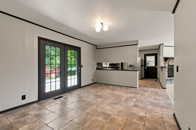 7249 Willow Creek Dr, Nashville, TN 37221