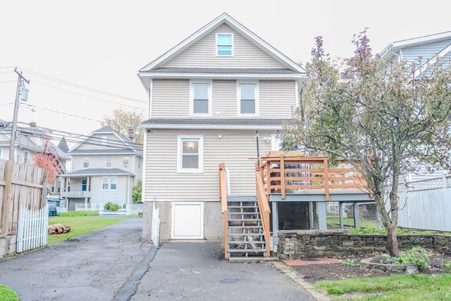 11 Burritt Avenue, Norwalk, CT 06854