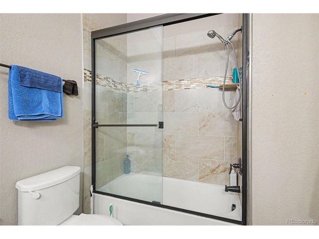 818 S Kalispell Cir 102, Aurora, CO 80017