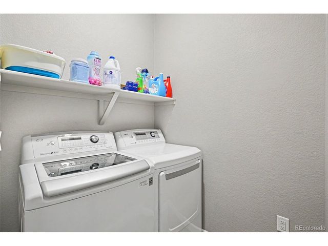818 S Kalispell Cir 102, Aurora, CO 80017