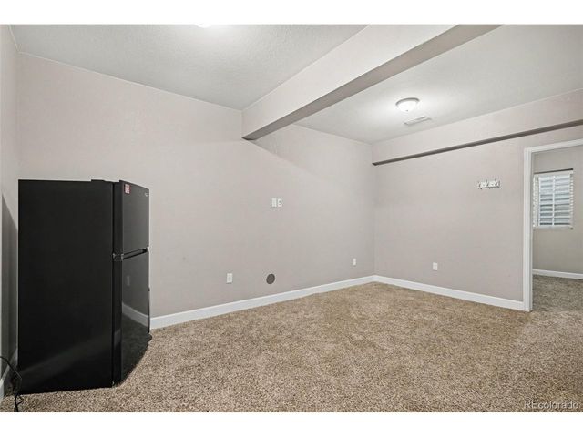 818 S Kalispell Cir 102, Aurora, CO 80017