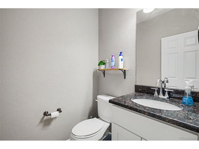 818 S Kalispell Cir 102, Aurora, CO 80017