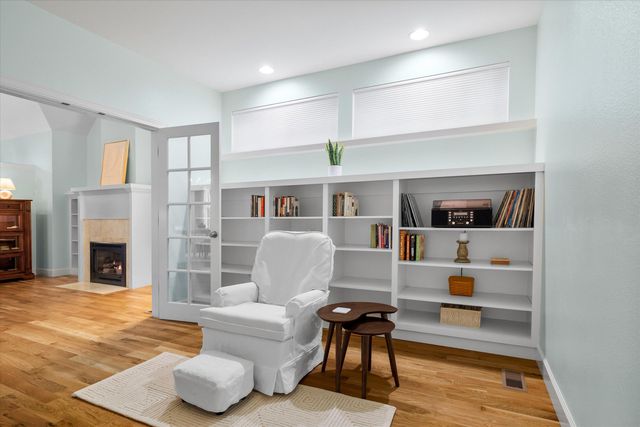 990 NE Wiest Way, Bend, OR 97701