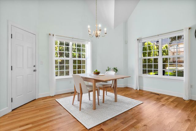 990 NE Wiest Way, Bend, OR 97701