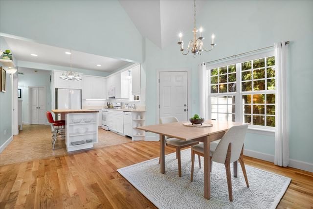 990 NE Wiest Way, Bend, OR 97701