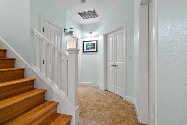 990 NE Wiest Way, Bend, OR 97701