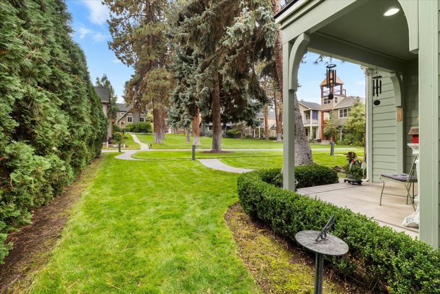 990 NE Wiest Way, Bend, OR 97701