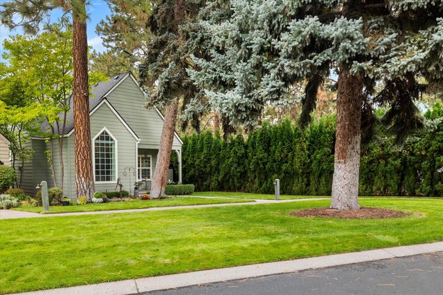 990 NE Wiest Way, Bend, OR 97701