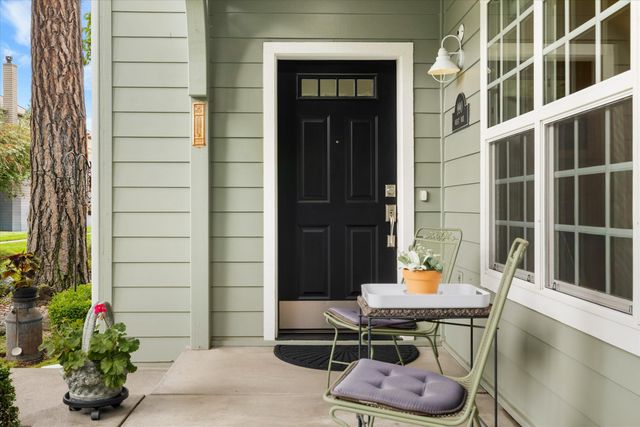 990 NE Wiest Way, Bend, OR 97701