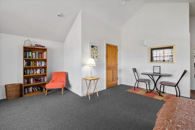 990 NE Wiest Way, Bend, OR 97701