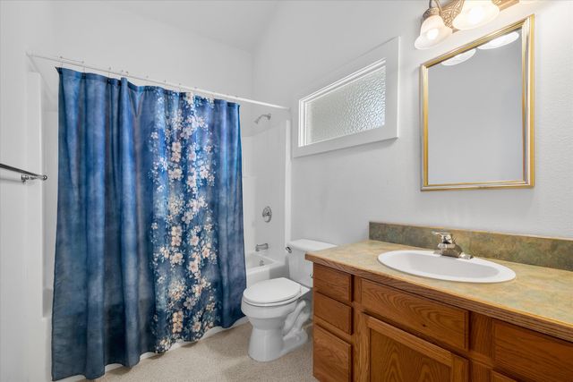 990 NE Wiest Way, Bend, OR 97701