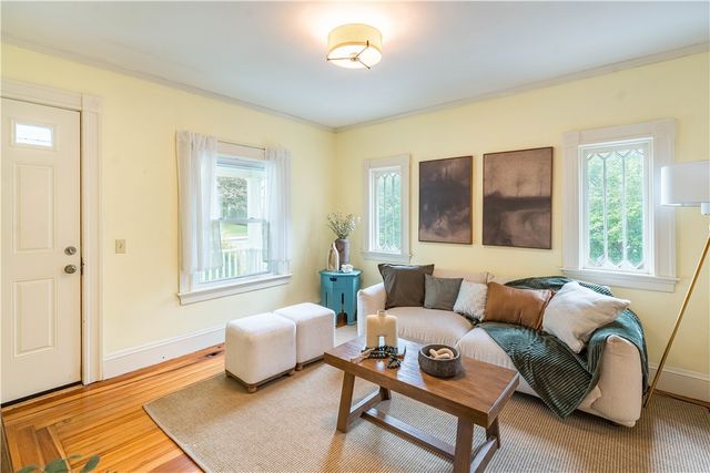 1335 Pawtucket Avenue, East Providence, RI 02916