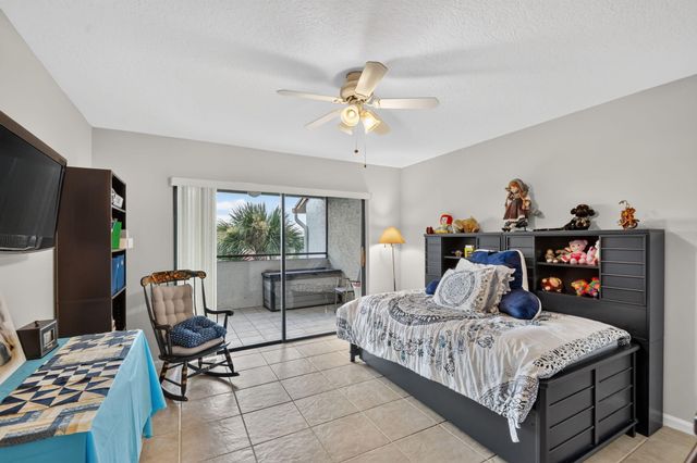 12524 SHORELINE Drive 404, Wellington, FL 33414