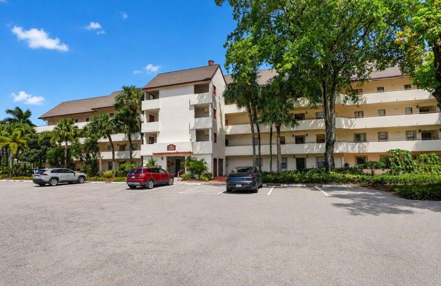 12524 SHORELINE Drive 404, Wellington, FL 33414