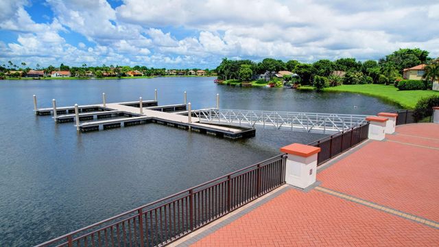 12524 SHORELINE Drive 404, Wellington, FL 33414