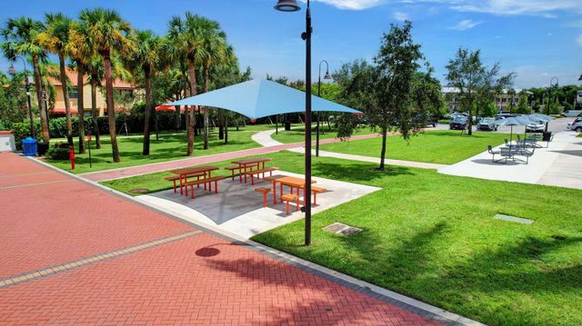 12524 SHORELINE Drive 404, Wellington, FL 33414