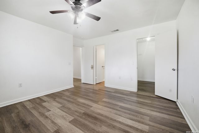 5722 MISTY GLN, San Antonio, TX 78247