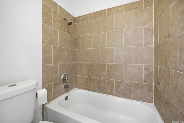 5722 MISTY GLN, San Antonio, TX 78247