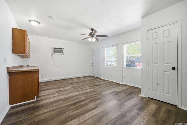 5722 MISTY GLN, San Antonio, TX 78247