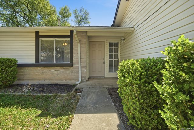 5722 MISTY GLN, San Antonio, TX 78247