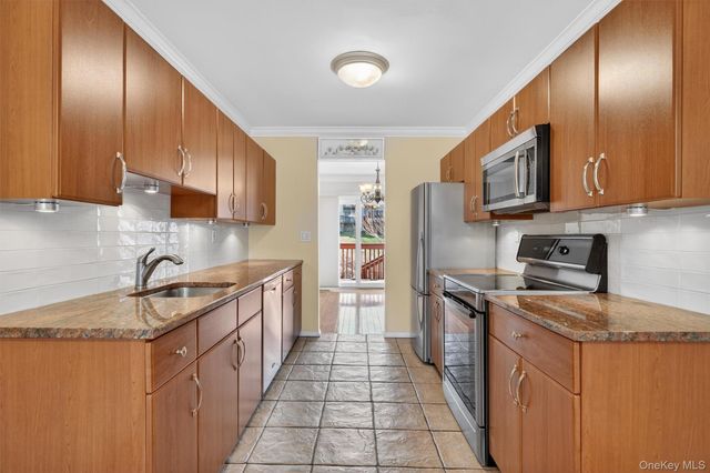 155 Club Court, Ossining, NY 10562