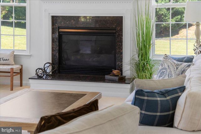 74 HEWITT DR, Martinsburg, WV 25403