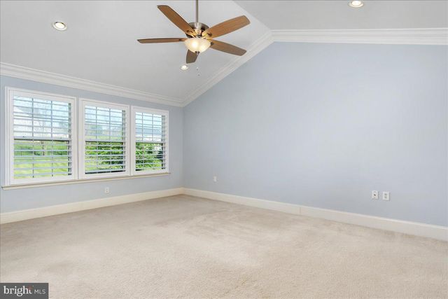 74 HEWITT DR, Martinsburg, WV 25403
