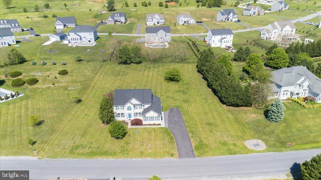 74 HEWITT DR, Martinsburg, WV 25403
